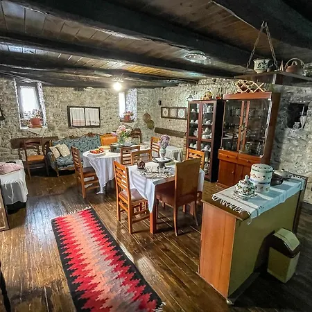 Bujtina Kodiket Vendégház 4*