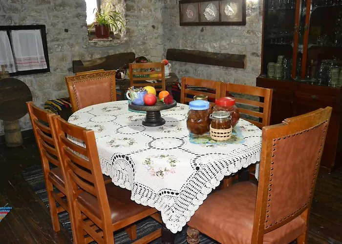 Bujtina Kodiket Berat