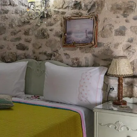Guest house Bujtina Kodiket Berat