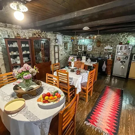 Guest house Bujtina Kodiket