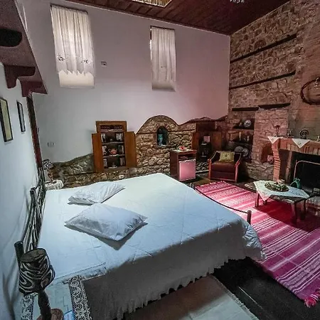 Guest house Bujtina Kodiket Berat