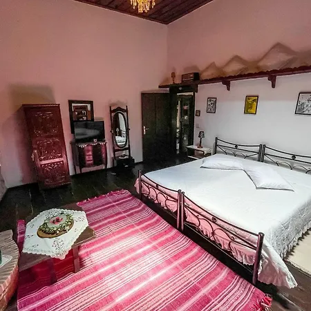 Bujtina Kodiket Guest house Berat