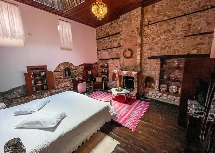 Bujtina Kodiket Maison d'hôtes